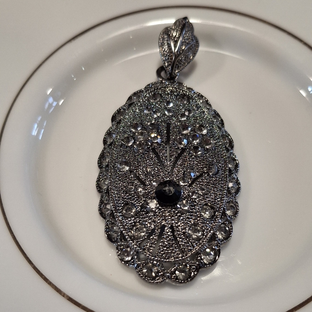 Pendant - Picture 7 of 12